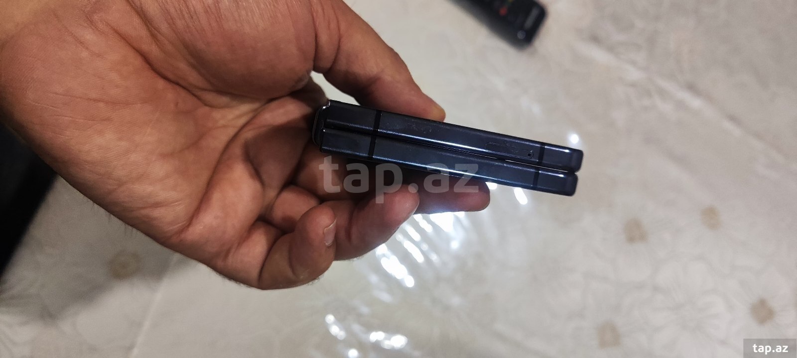 Samsung Galaxy Z Flip 5 Graphite 512GB/8GB (4)