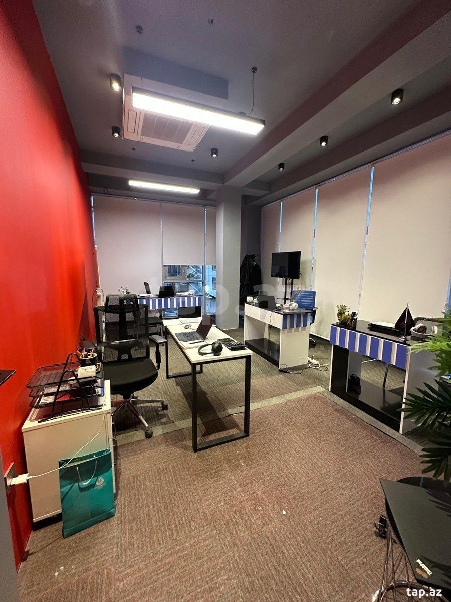 Ofis icarəyə verilir, Əhməd Rəcəbli küç. (3)