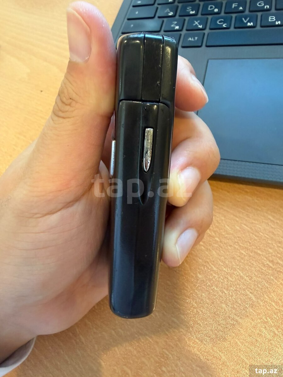 Nokia 8910 Black (6)