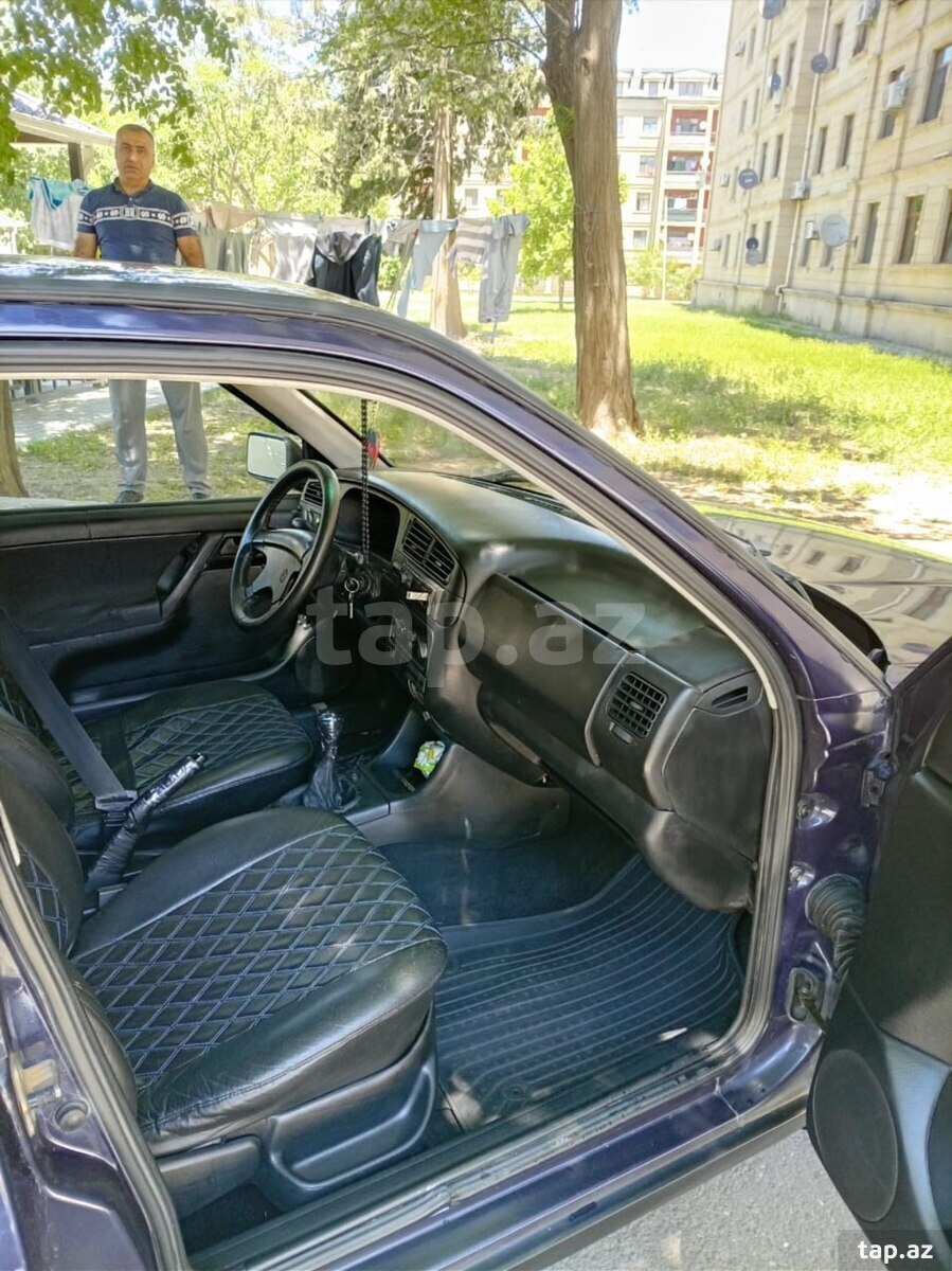 Volkswagen Golf, 1995 il (4)