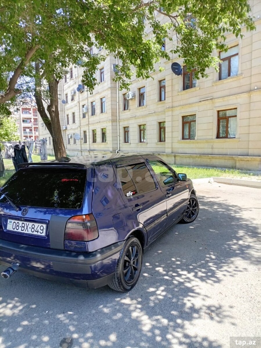 Volkswagen Golf, 1995 il (12)