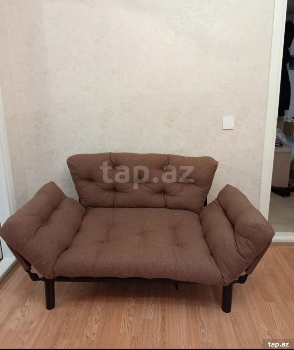 Mini divan (2)