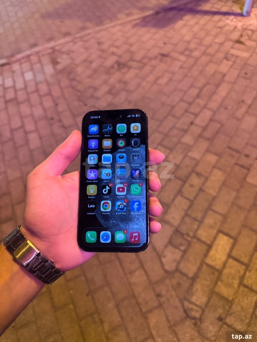 Apple iPhone 15 Black 128GB/6GB (6)