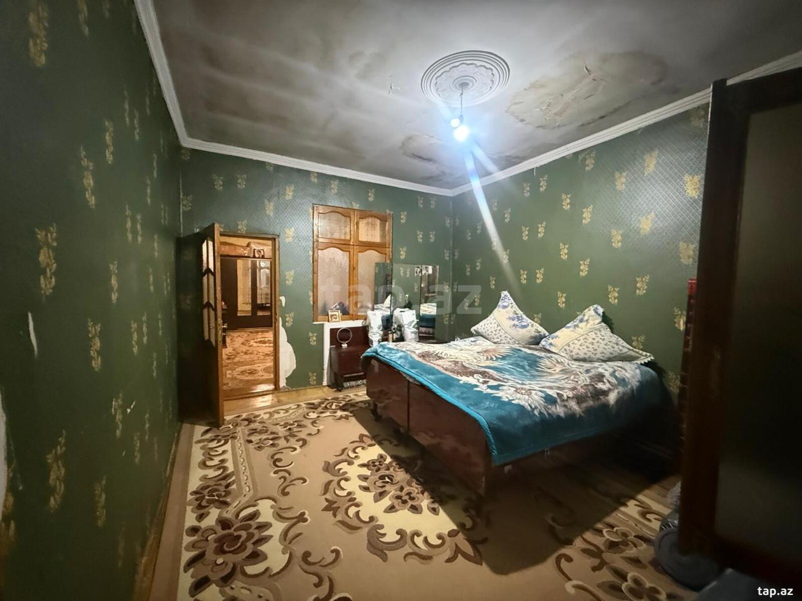 Həyət evi, Biləcəri qəs. (13)