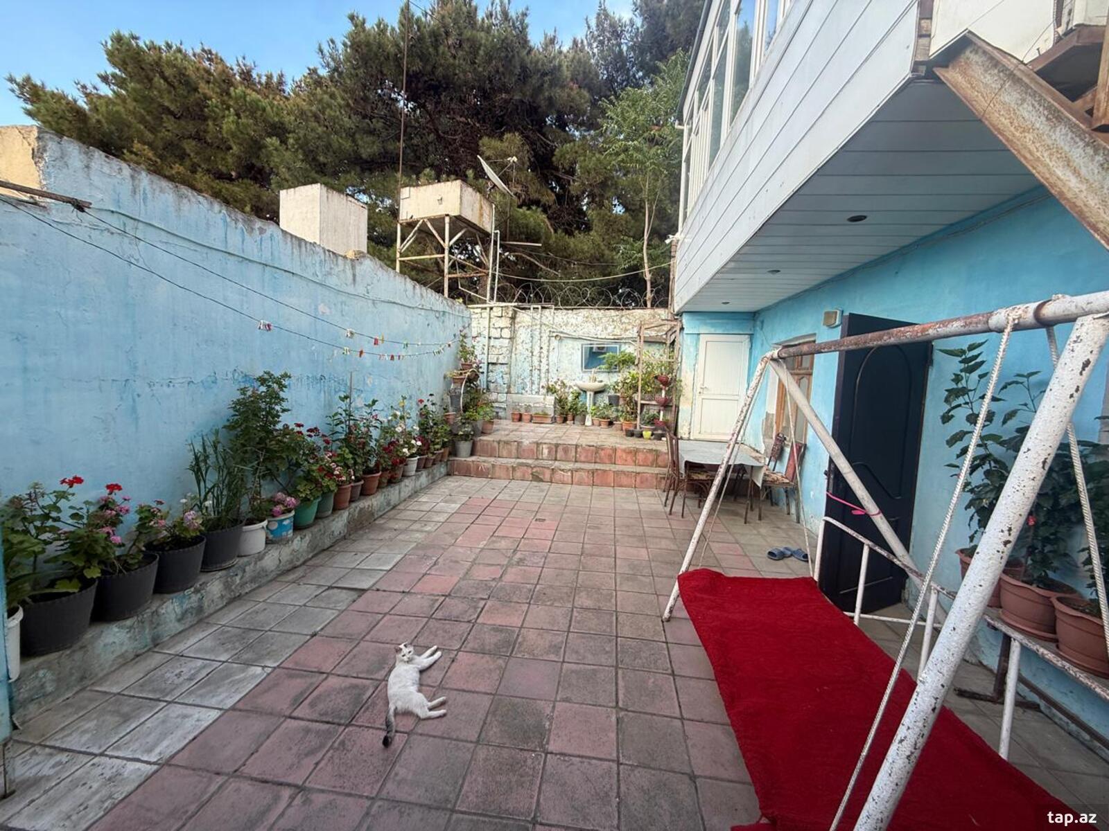 Həyət evi, Biləcəri qəs. (6)