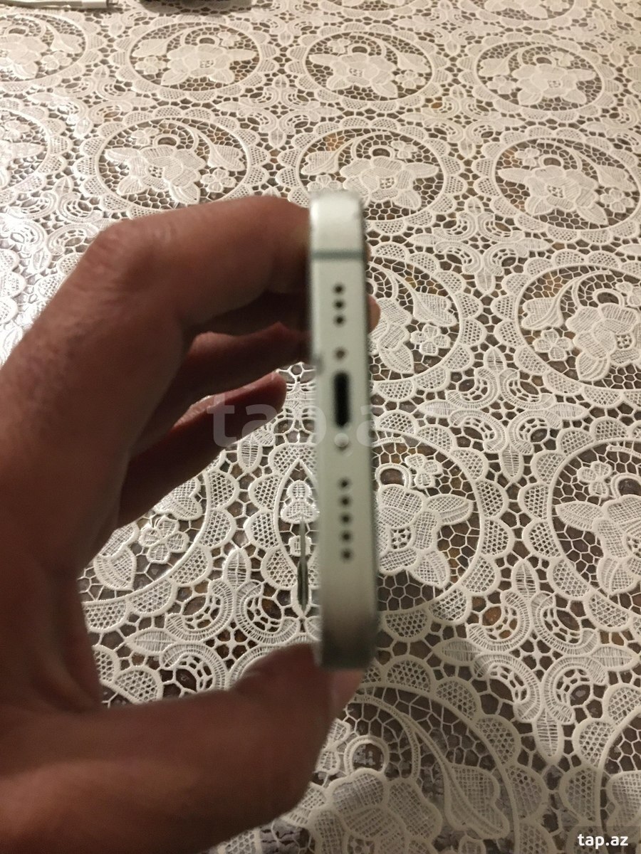 Apple iPhone 12 White 64GB/4GB (4)