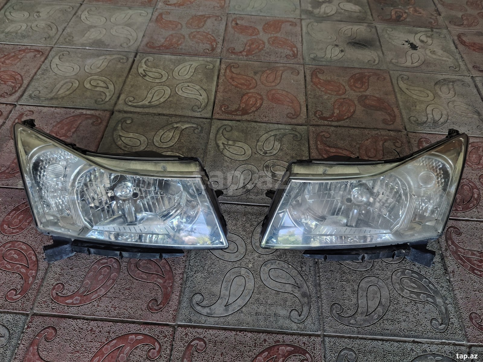 Chevrolet Cruze farası