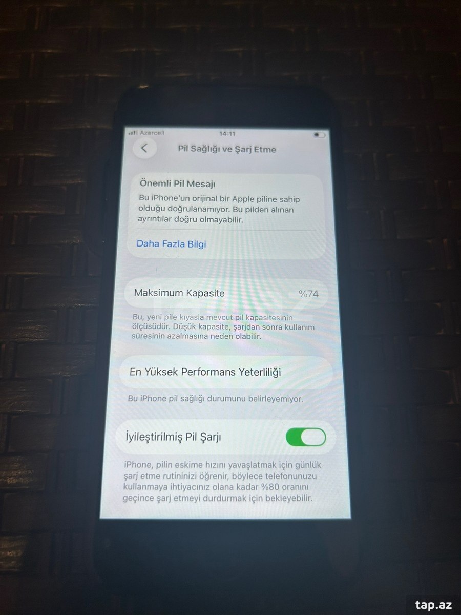 Apple iPhone SE Silver 64GB (4)