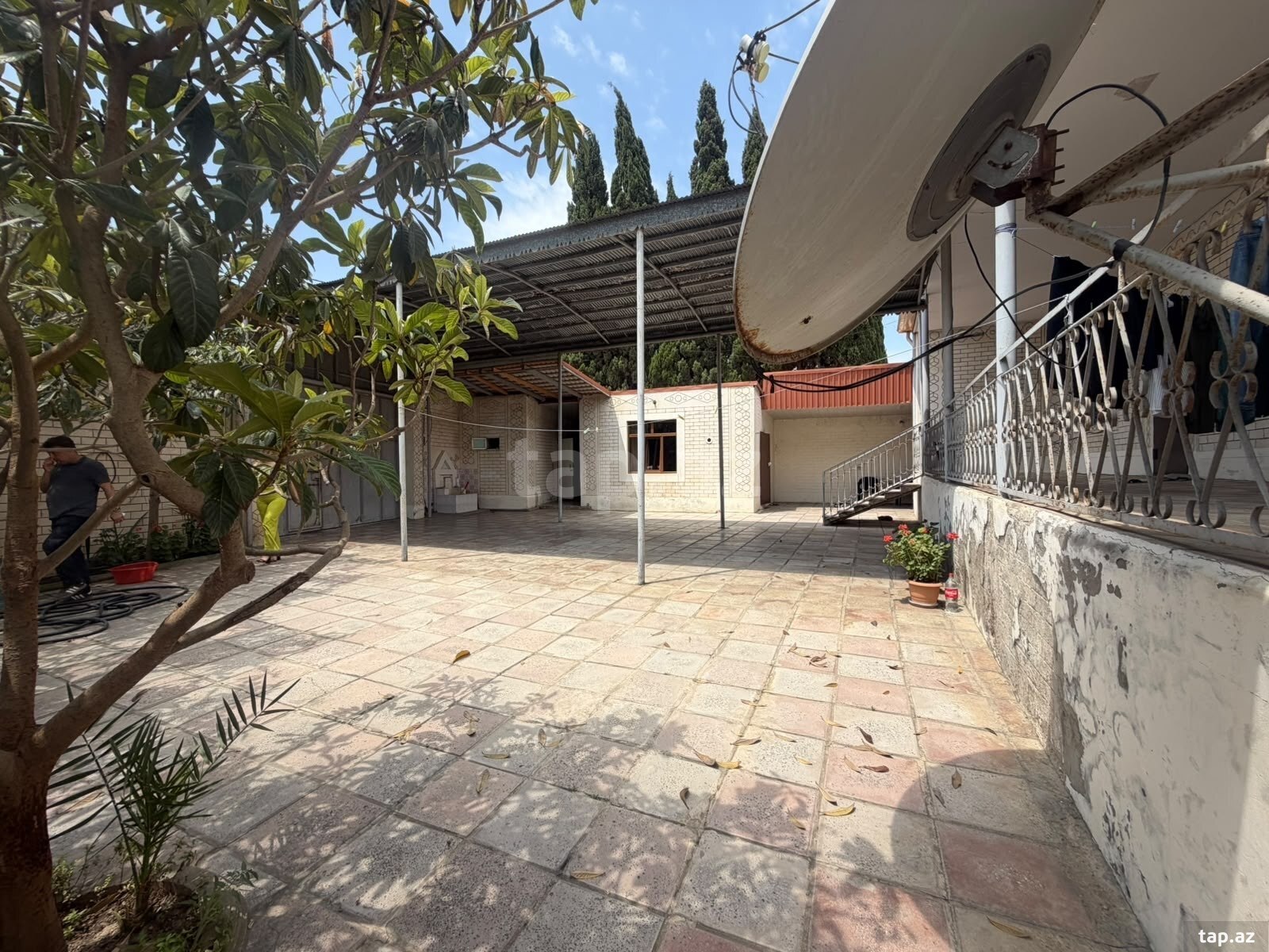 Həyət evi, Ceyhun Səfərov küç. (9)
