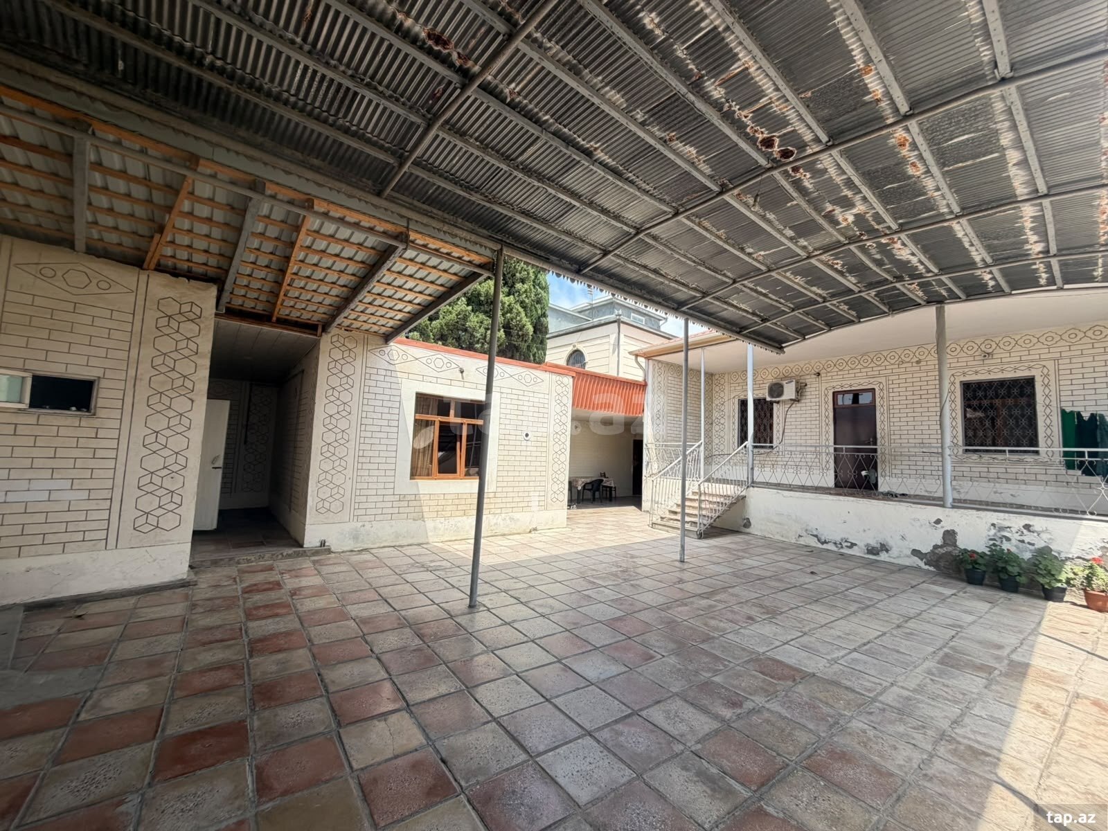 Həyət evi, Ceyhun Səfərov küç. (7)