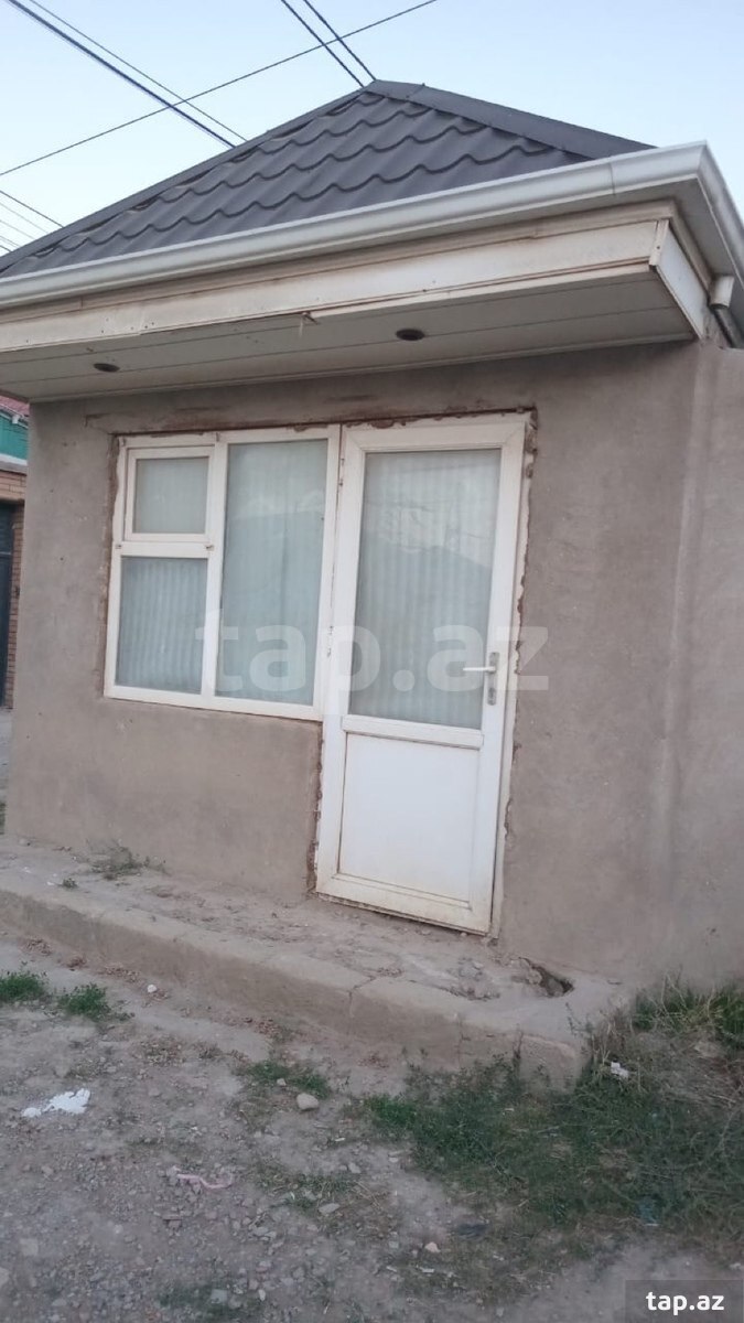 Həyət evi, Hökməli-Qobu yolu (2)