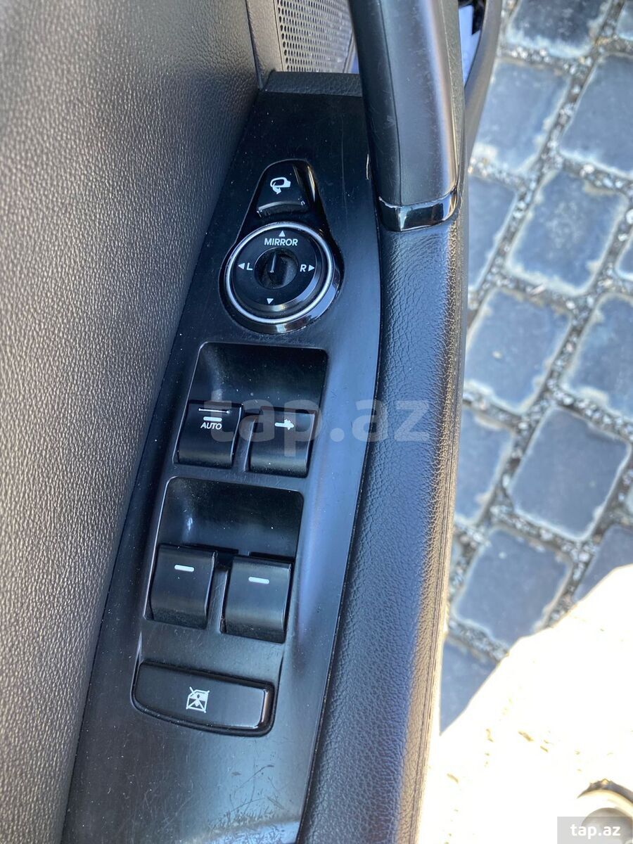 Hyundai i40, 2014 il (12)
