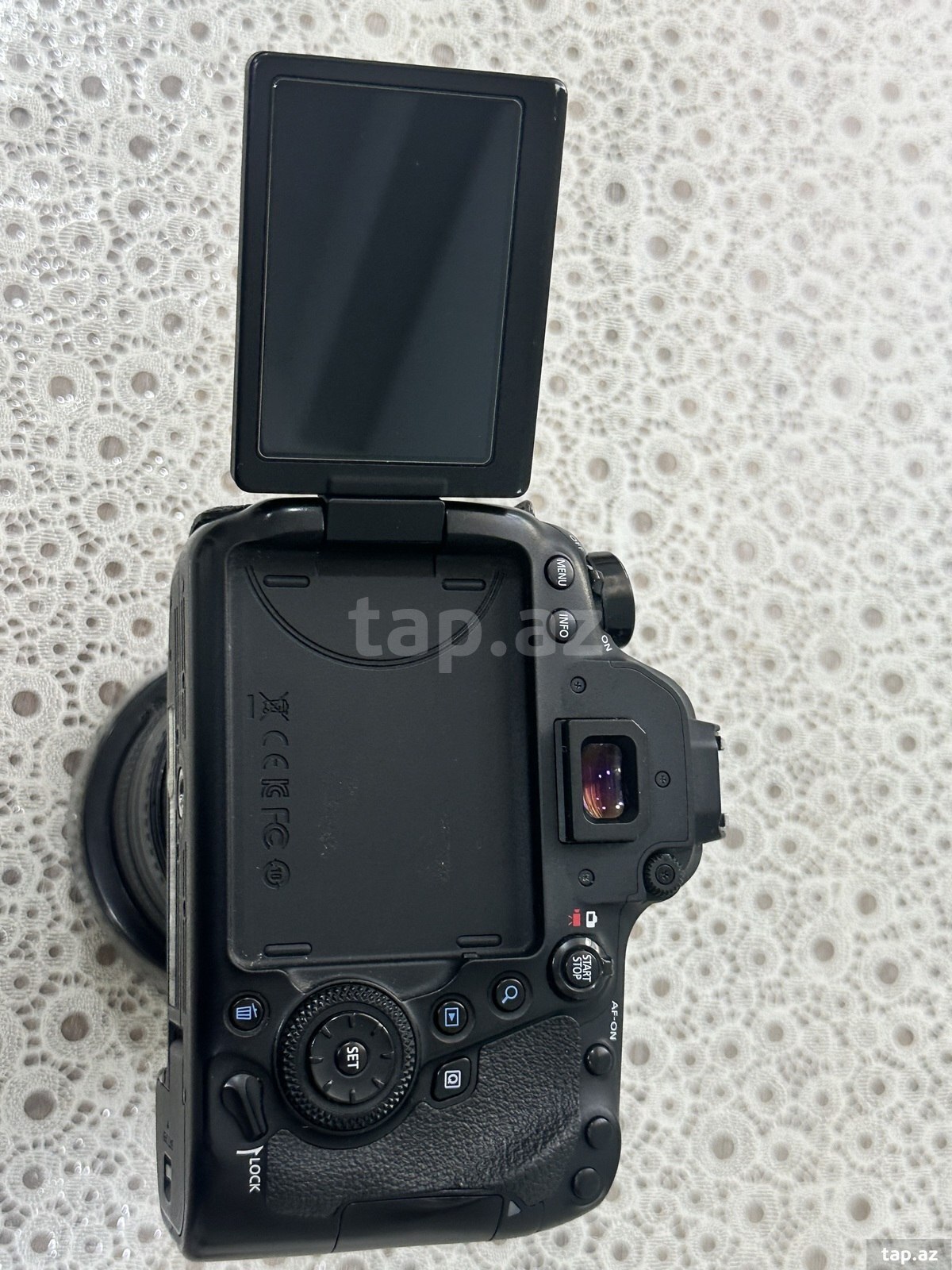 Fotoaparat Canon EOS 6D Mark II (5)