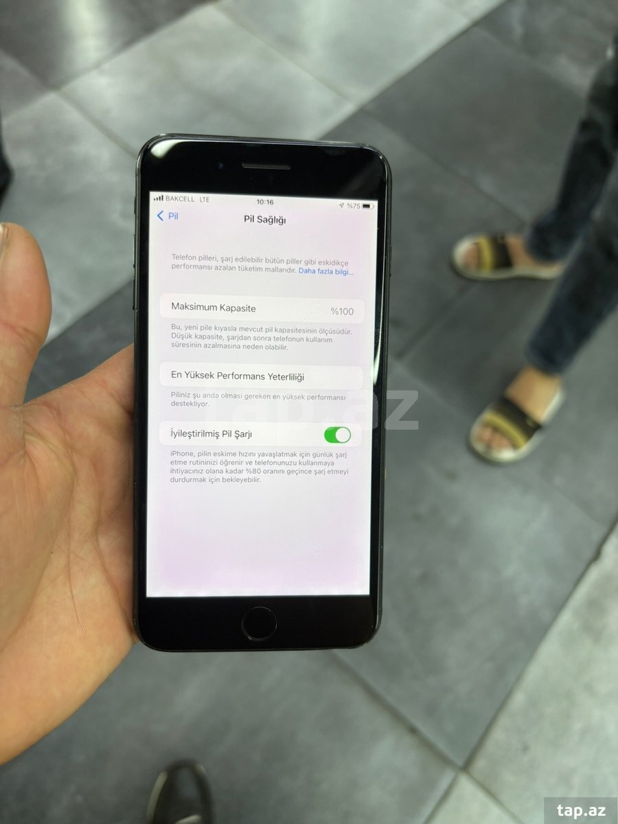 Apple iPhone 7 Plus Black 32GB (3)