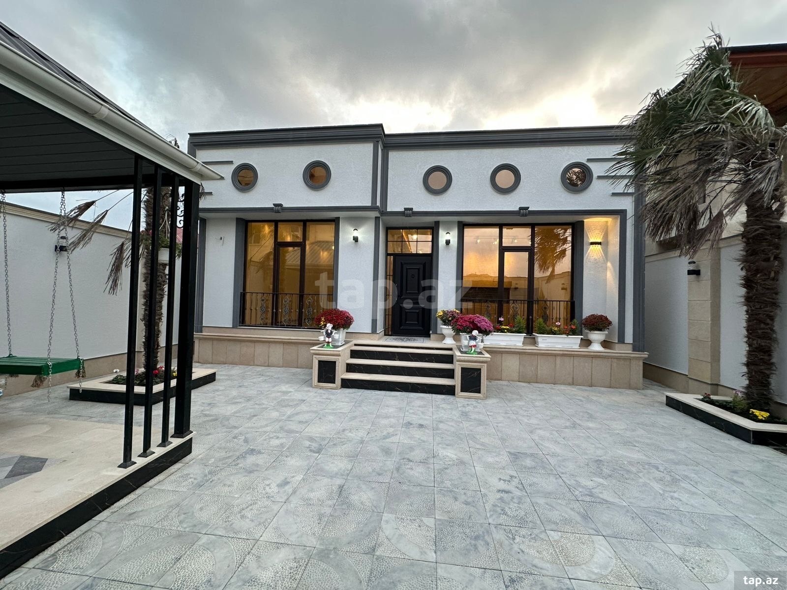 Həyət evi, Zabrat qəs. (6)