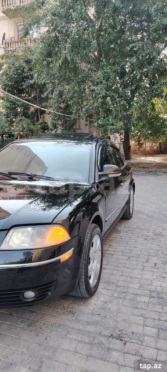 Volkswagen Passat, 2004 il (9)