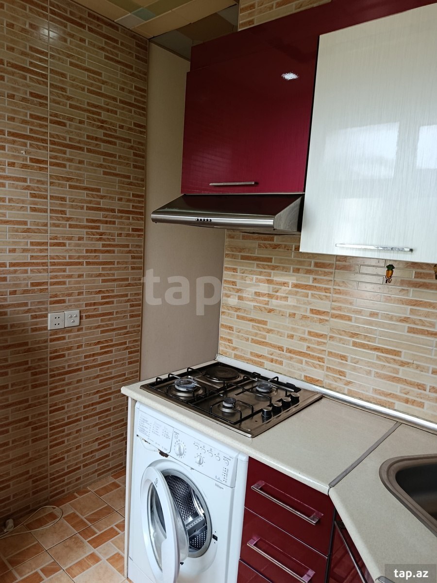 3-otaqlı mənzil kirayə verilir, M.Əcəmi m., 89 m² (9)