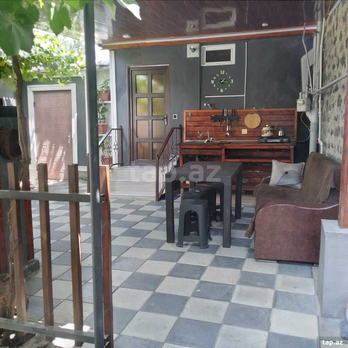 Həyət evi kirayə verilir, Qax r. (2)