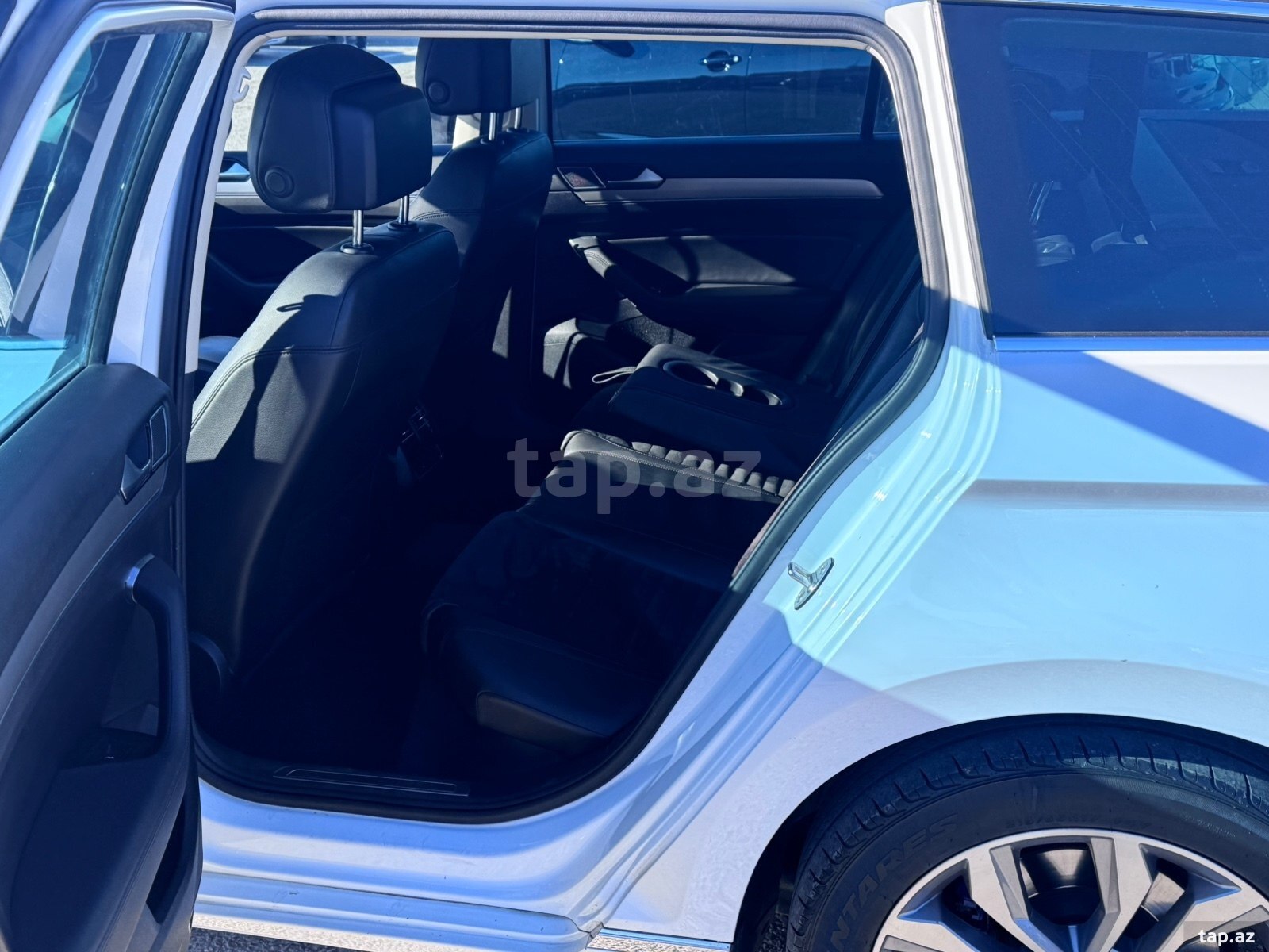 Volkswagen Passat, 2018 il (11)