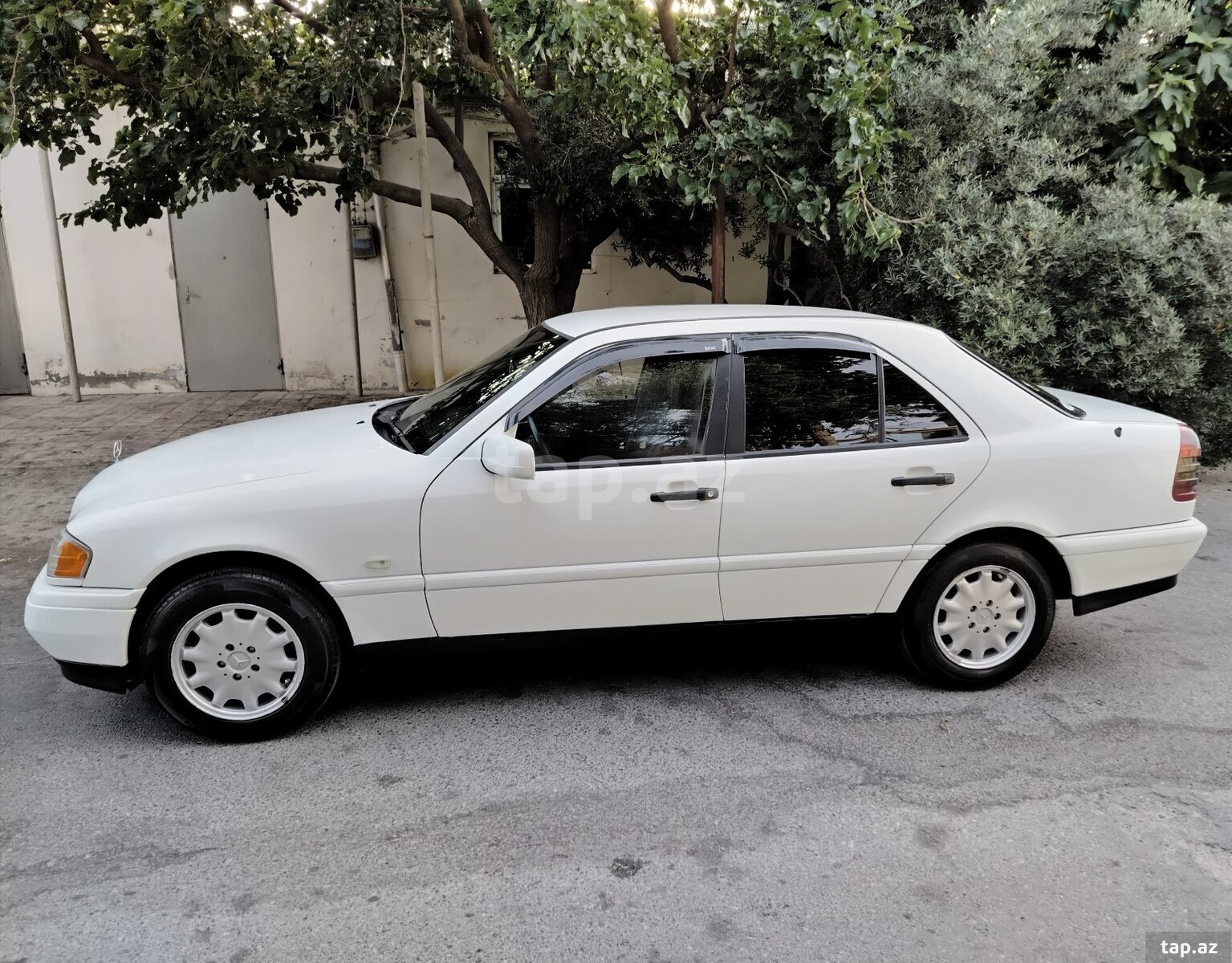 Mercedes C 180, 1995 il (2)