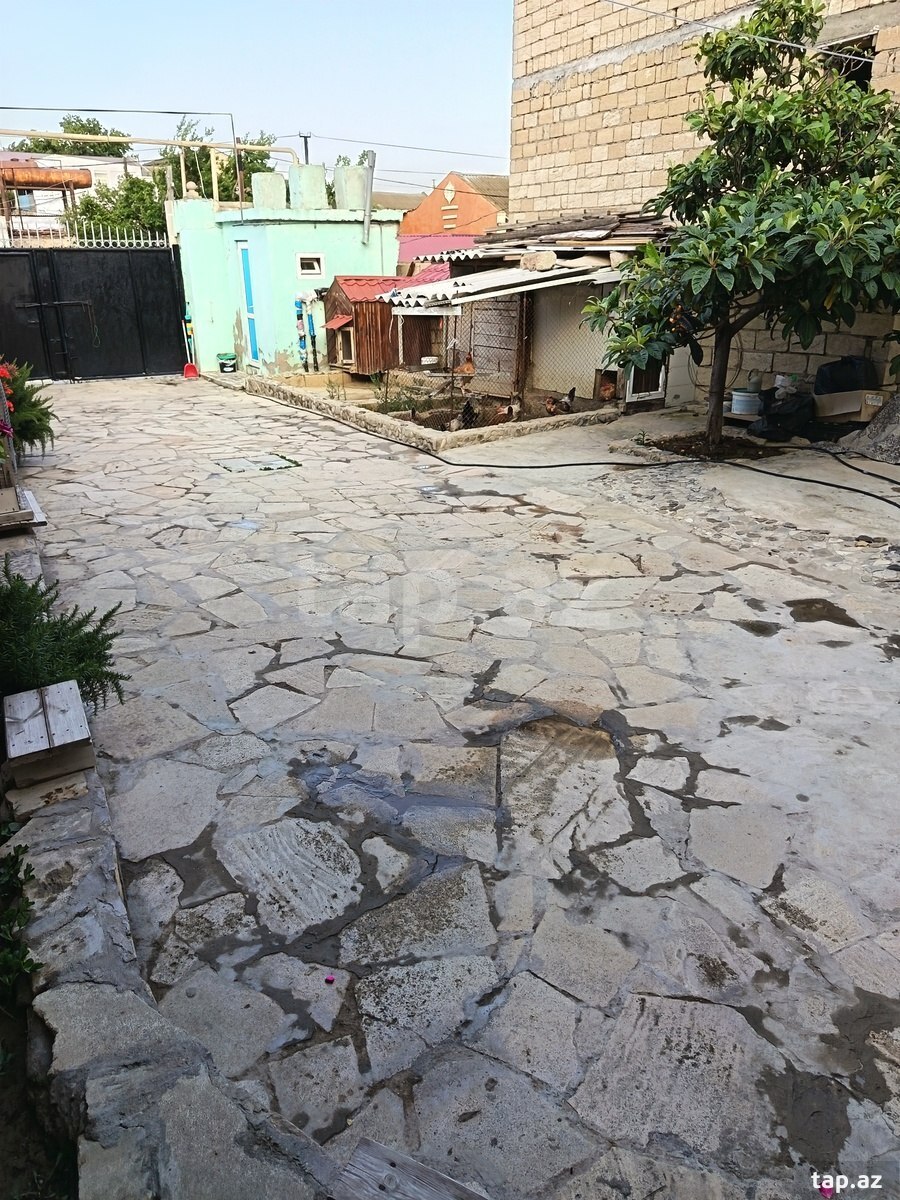 Bağ evi, Qaradağ ray (2)