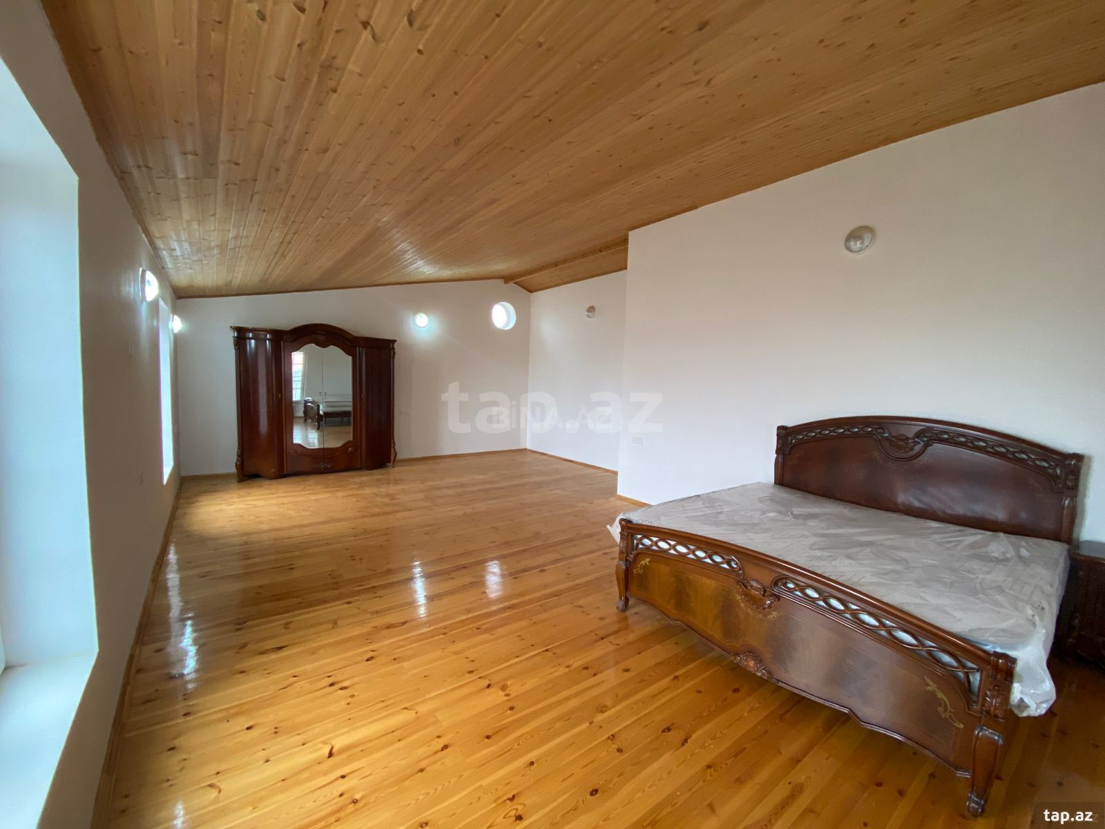 Həyət evi, 1-ci Türkan küç. (28)