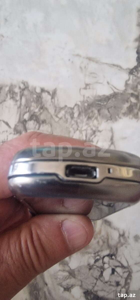 Nokia 8800 Carbon Arte (7)