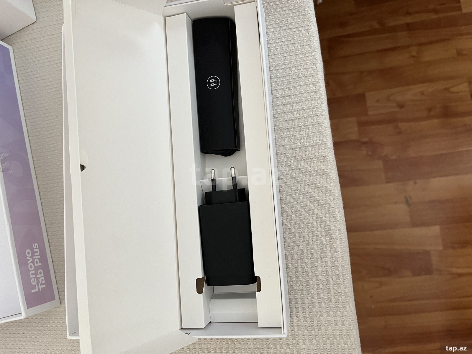 Lenovo Tab Plus (5)