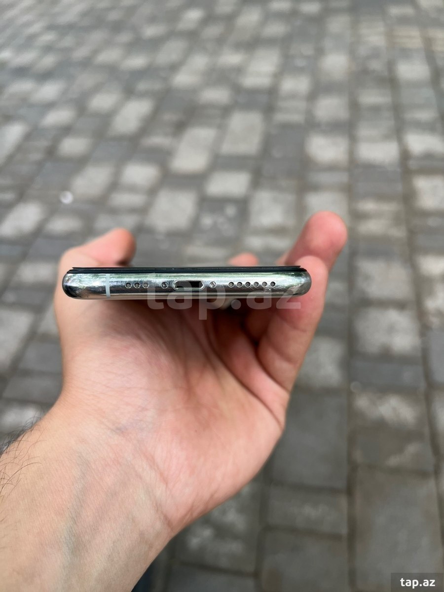 Apple iPhone 11 Pro Silver 256GB/4GB (6)