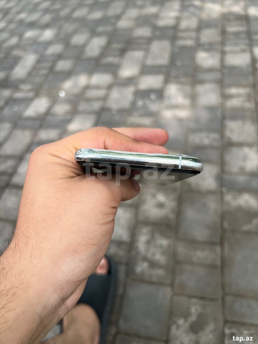 Apple iPhone 11 Pro Silver 256GB/4GB (4)