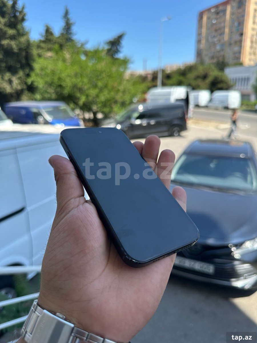 Apple iPhone 16 Black 128GB/8GB (3)