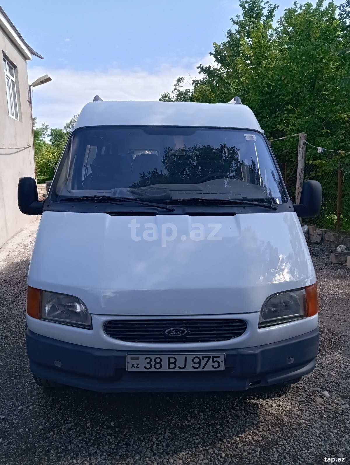 Ford Transit, 2000 il