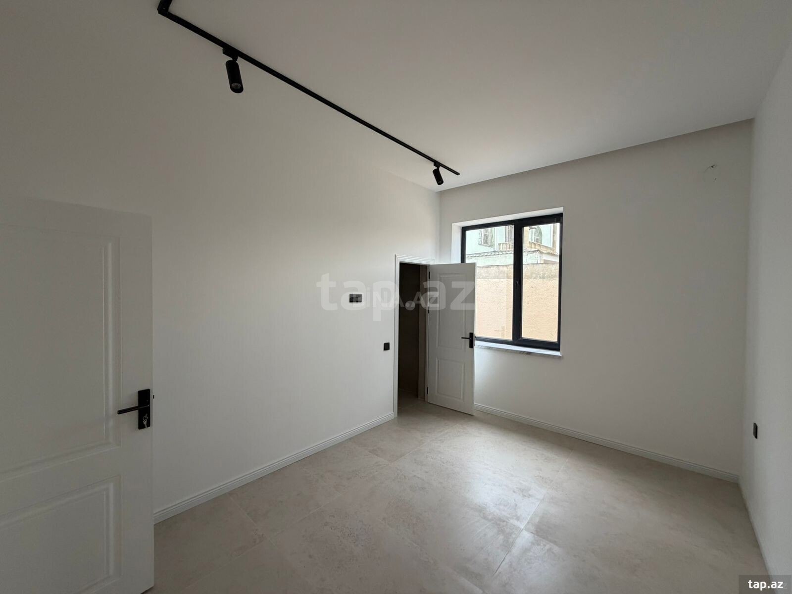 Həyət evi, Şüvəlan qəs. (4)