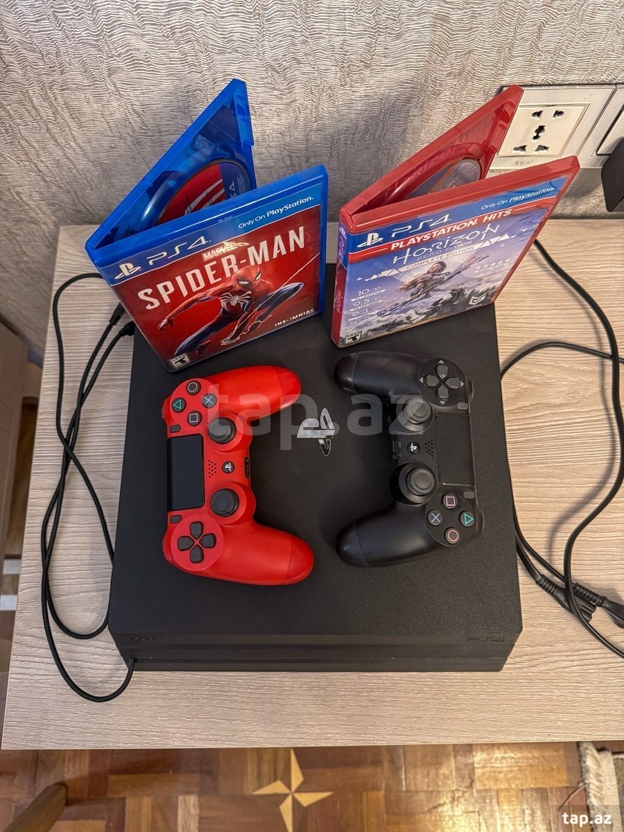 Sony PlayStation 4 Pro 1TB (2)