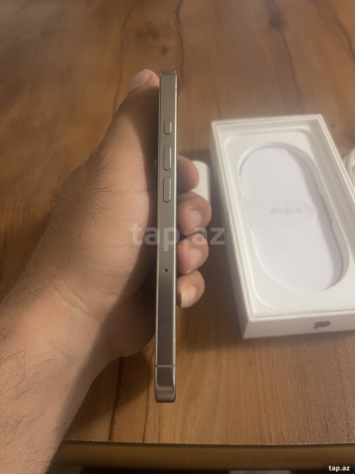 Apple iPhone 16 Pro Desert Titanium 128GB/8GB (5)