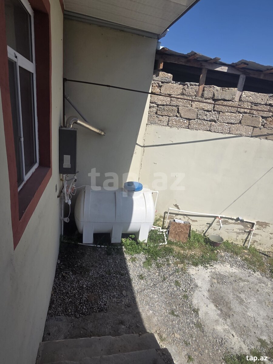 Həyət evi, Binə qəs. (20)