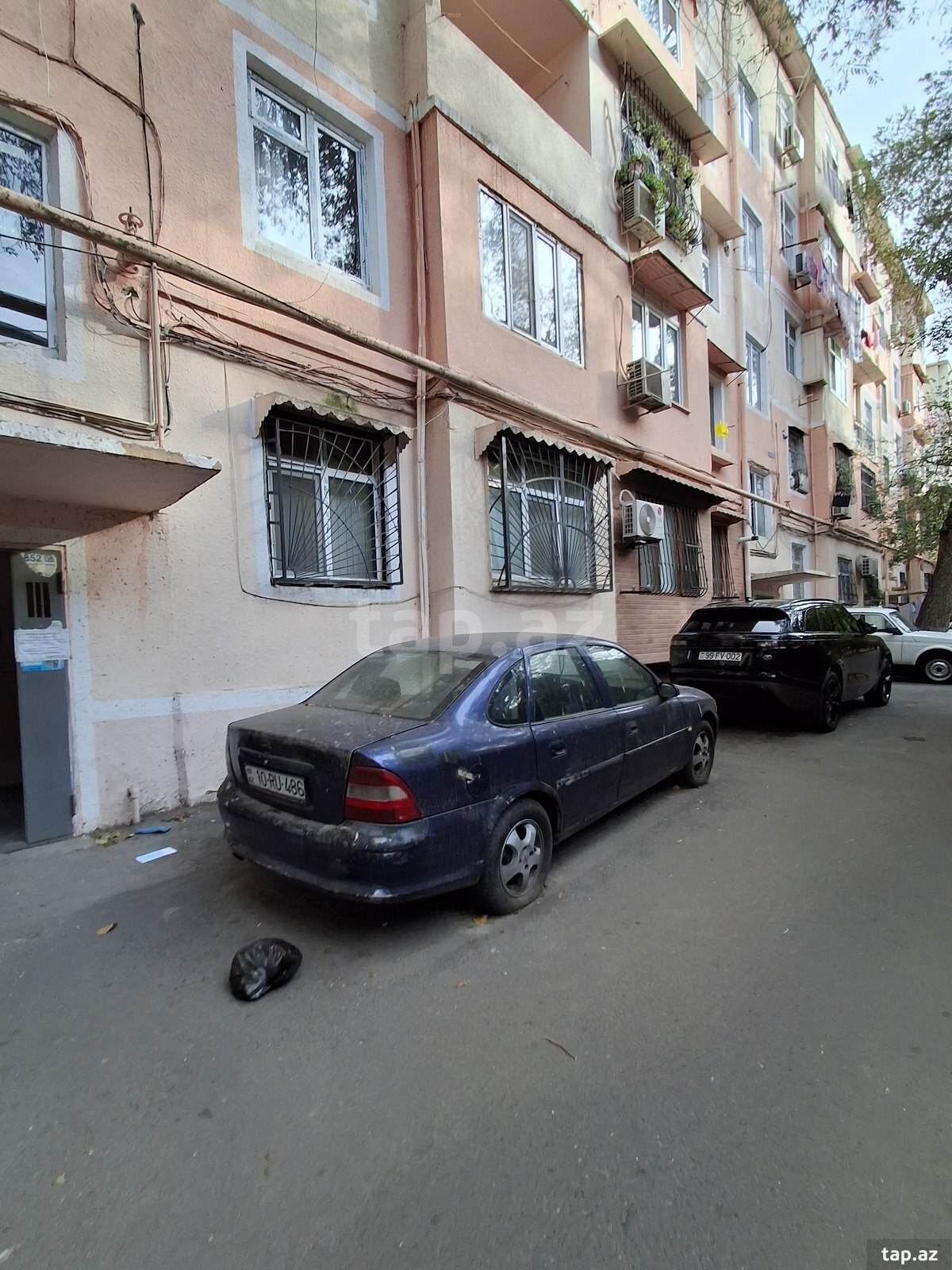 2-otaqlı mənzil kirayə verilir, M.Əcəmi m., 50 m²