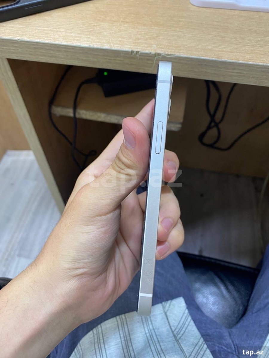 Apple iPhone 12 White 128GB/4GB (2)