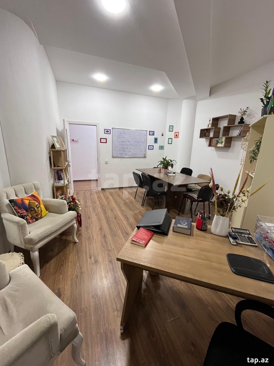 Ofis icarəyə verilir, Af mall (2)
