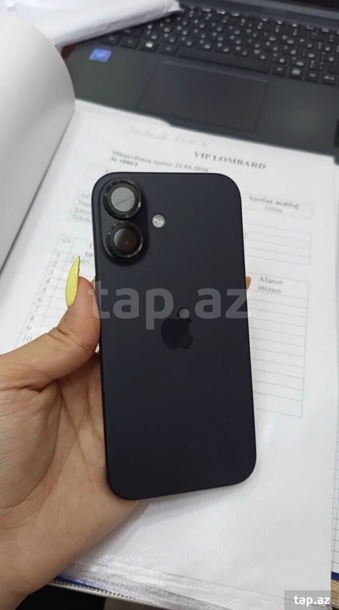 Apple iPhone 16 Black 128GB/8GB (2)
