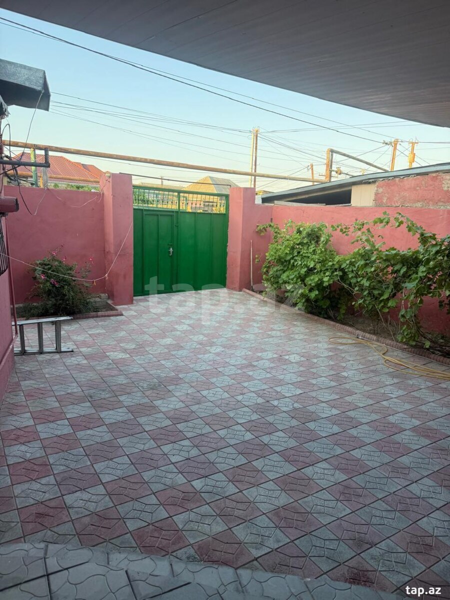 Həyət evi, Binəqədi qəs.