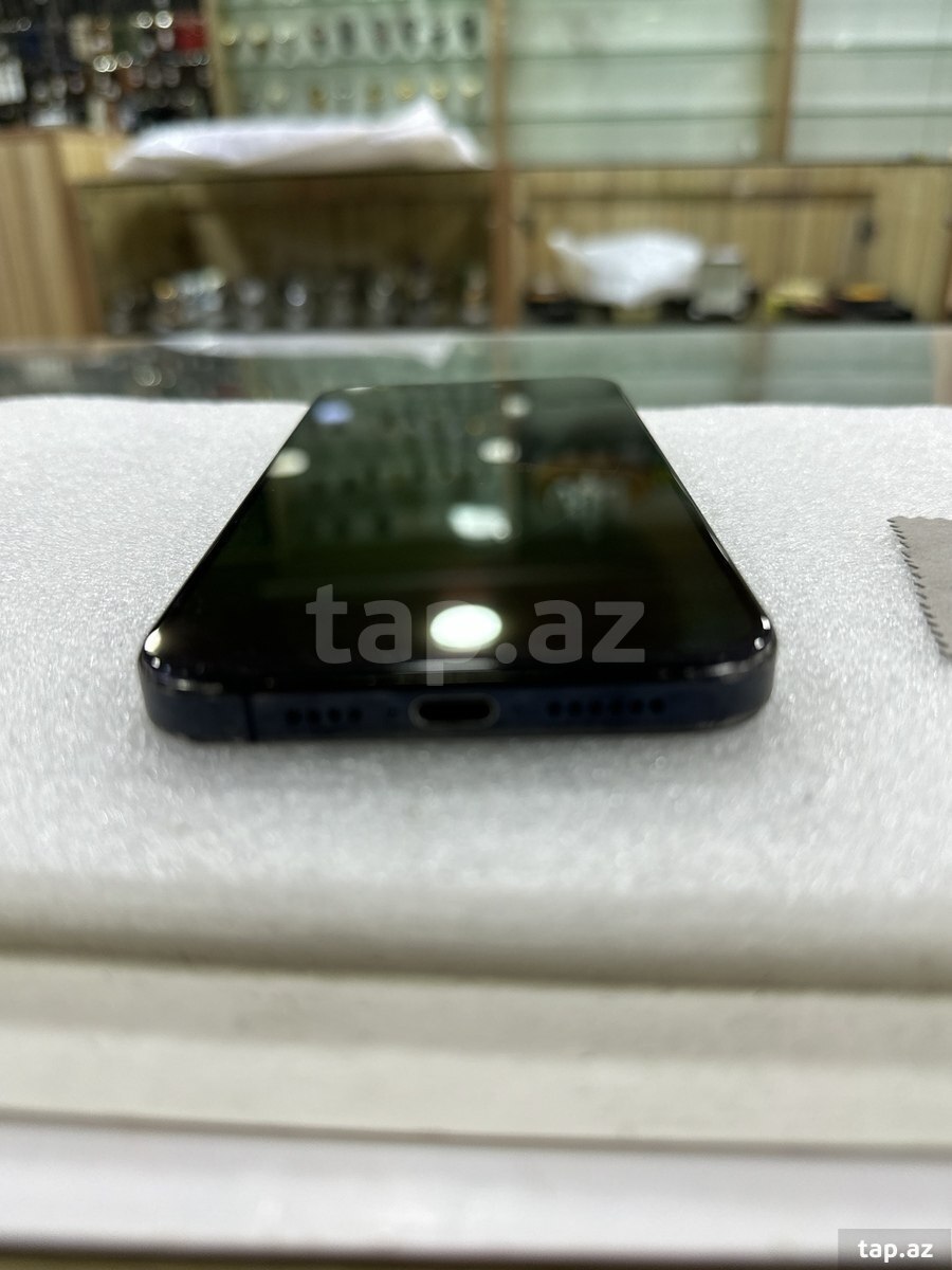 Apple iPhone 15 Pro Max Blue Titanium 1TB/8GB (7)