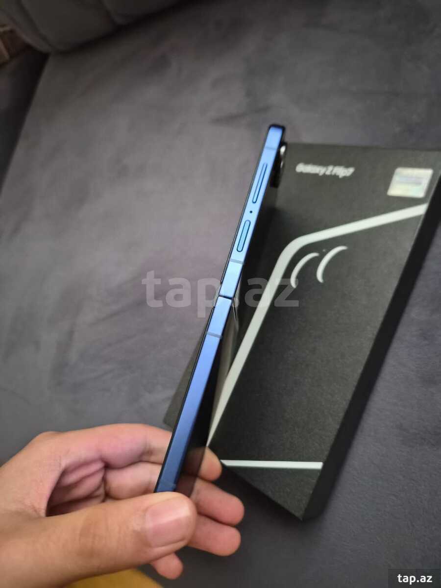 Samsung Galaxy Z Flip 7 Blue Shadow 256GB/12GB (8)