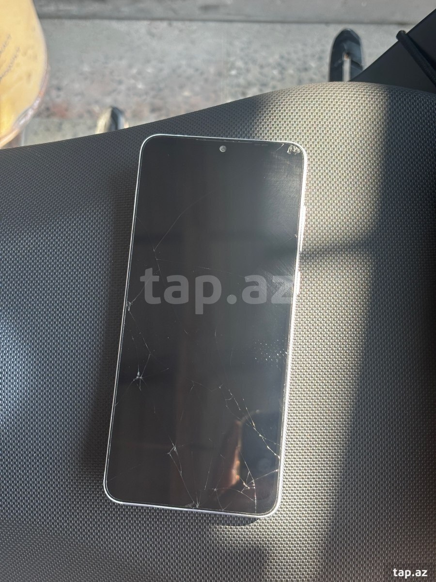 Samsung Galaxy A05 Silver 64GB/4GB (2)