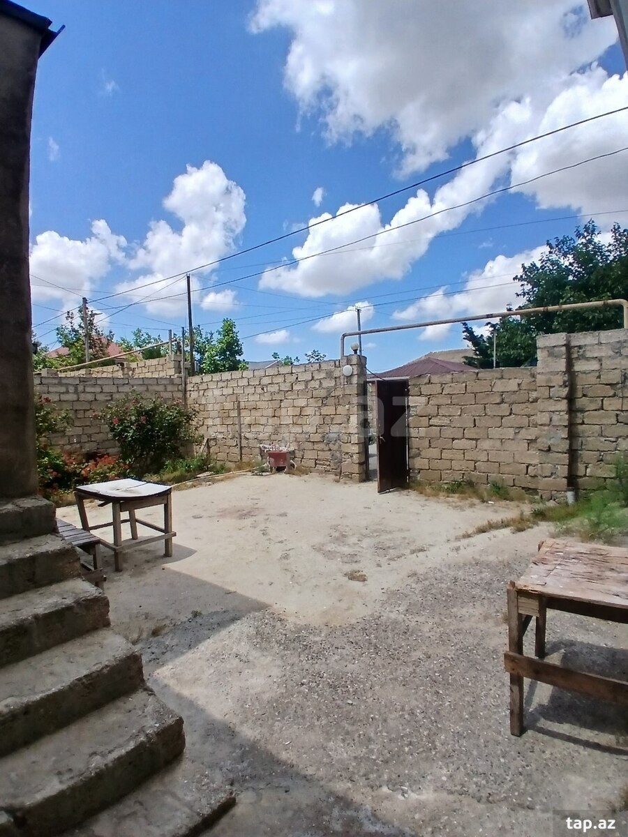 Həyət evi, Bahar qəs. (3)