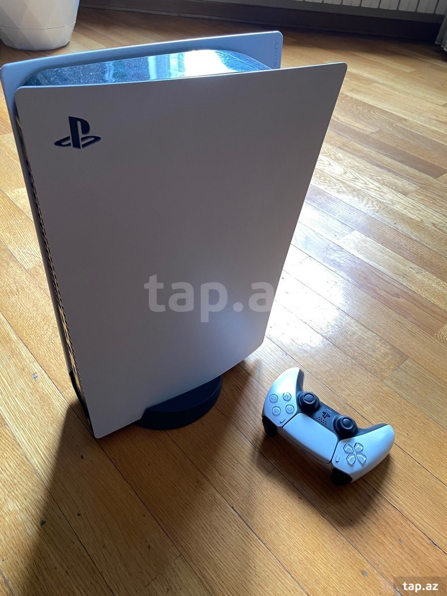 Playstation 5 Fat + PS5 charging station + oyun