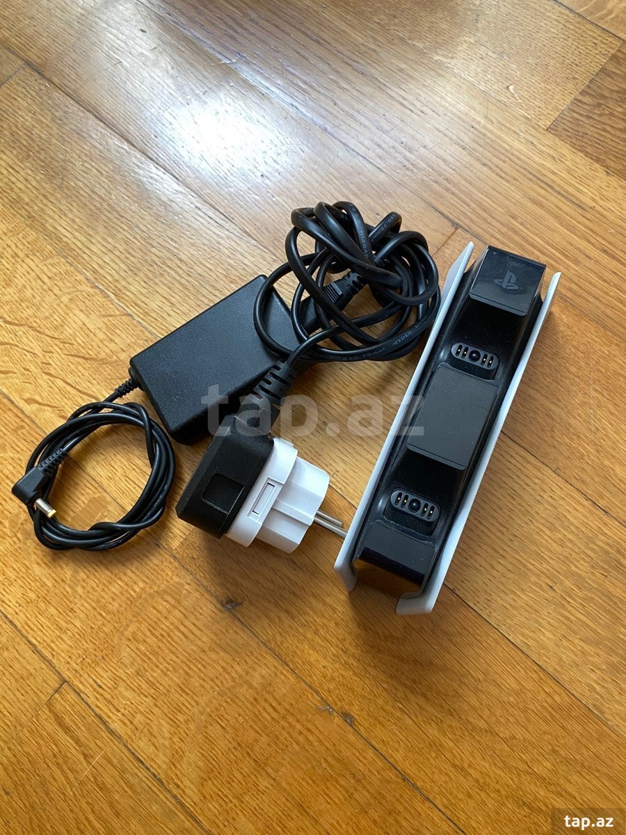 Playstation 5 Fat + PS5 charging station + oyun (2)