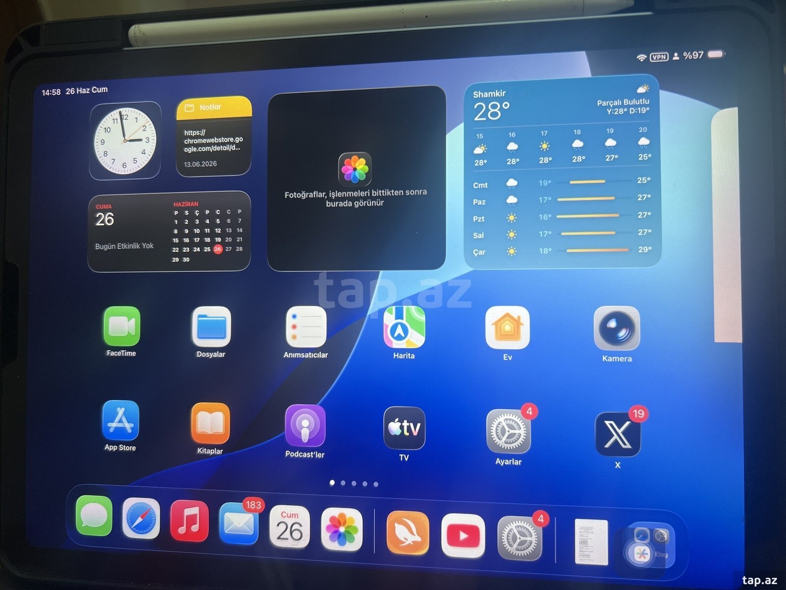 Apple iPad air 4 64GB (2)