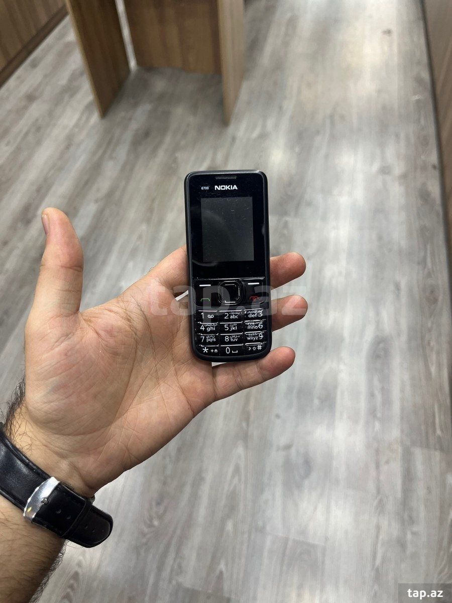 Nokia 6700 Black Metallic