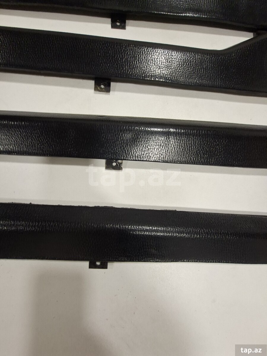 GAZ 24 Volga qapı kantları (3)